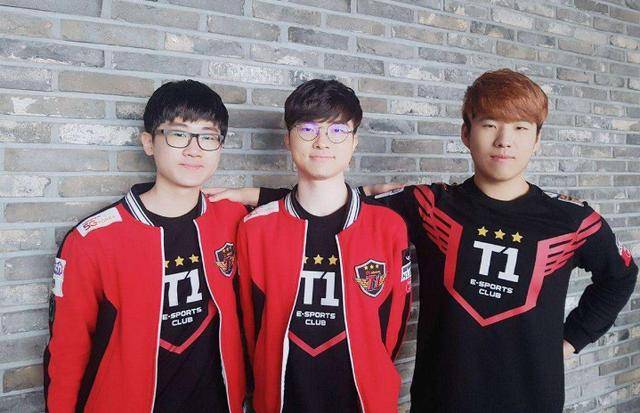 仅年少成名 仅年少成名