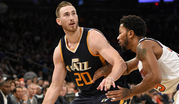 式头槌甩开 式头槌甩开